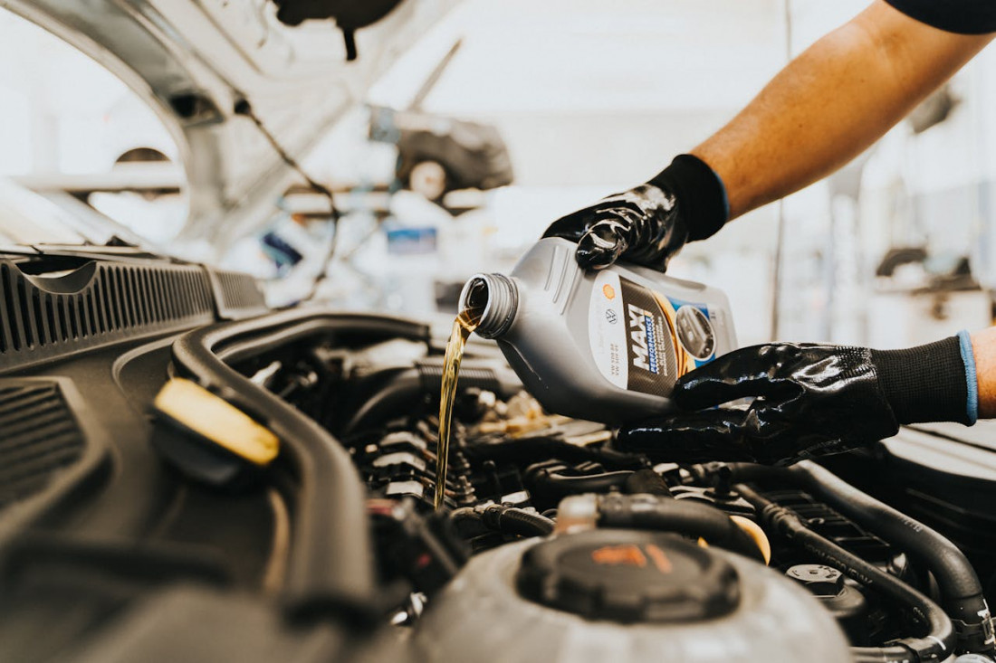 5W30 vs 5W40 : Quelle différence et quel impact sur votre moteur ?